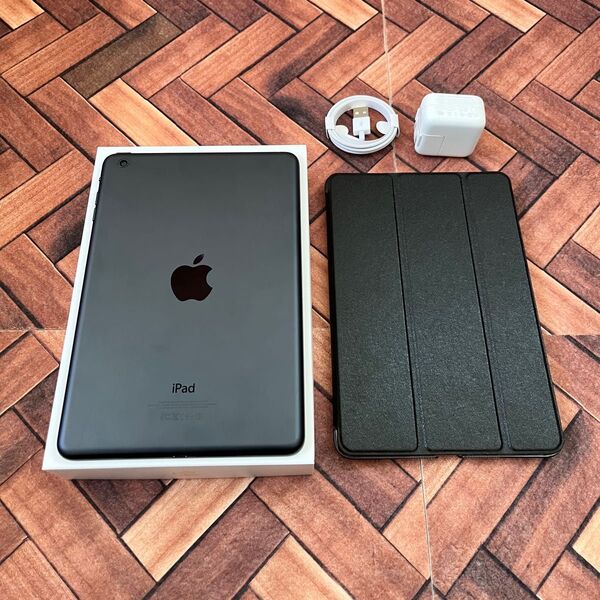 【美品】Apple iPad mini1 Wi-Fi 16GB