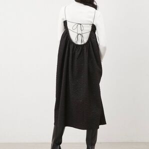 ミラオーウェン ボリュームキャミワンピース ジャガード生地 紐リボン ギャザー 厚手 ゆったり 大きめ 黒 0