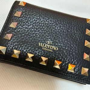 VALENTINO GARAVANI ロックスタッズ 二つ折り財布 ブラック