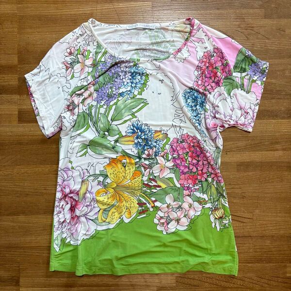 美品 派手柄 花柄 レオナールお好きな方にも 半袖 S