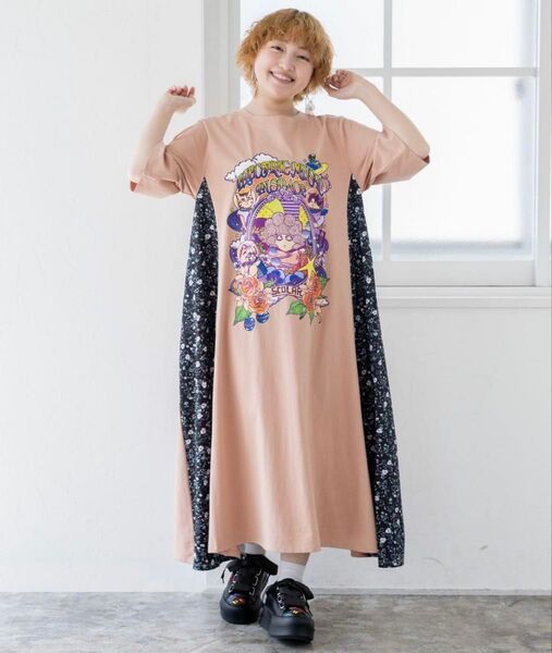 スカラー scolar 152632:宇宙ネコとスカラーちゃん 小花柄切替ワンピース