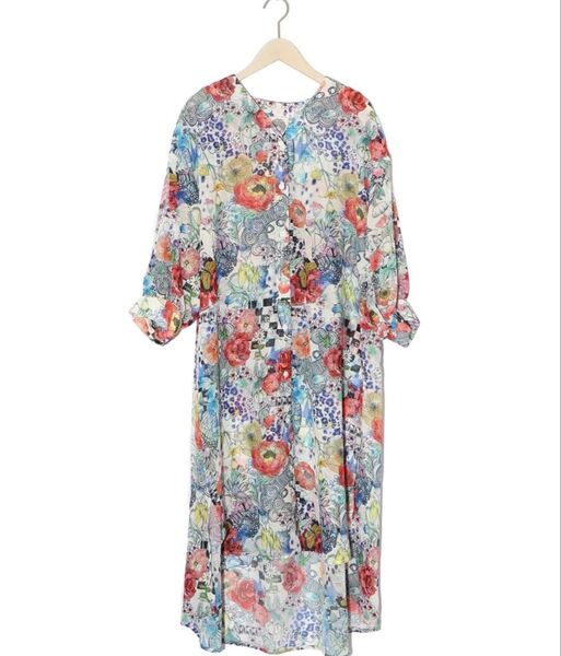 ☆★★ scolar ☆★★ スカラー 151647:スカラーちゃんと花 2柄展開シフォンワンピース ☆★★