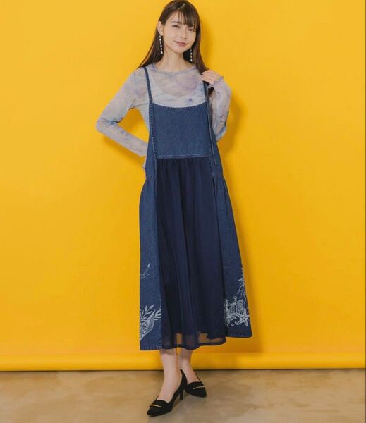 イズスカラー is scolar 552233:海柄プリントメッシュ重ね デニムキャミワンピース