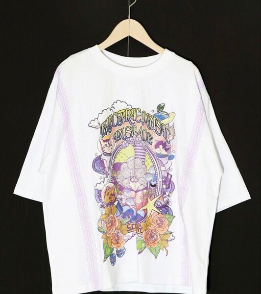 スカラー scolar 152625:スカラーちゃん×宇宙ネコ柄 レース叩き付けTシャツ