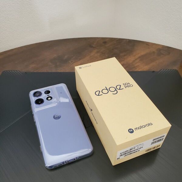 motorola edge 50s pro / 256GB / 8GB / ラベンダー / トリプルカメラ / 美品