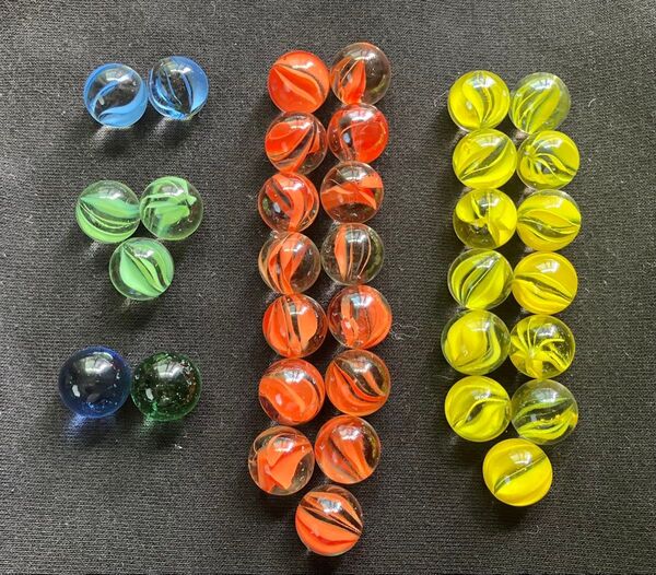 ビー玉 35個