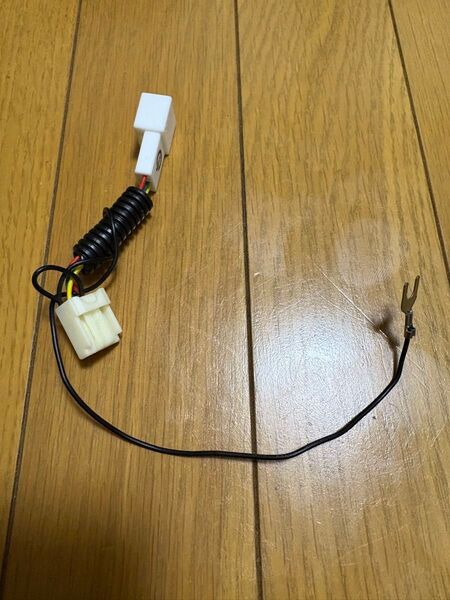 【中古】CAROZE (TVキット)トヨタ・ダイハツ純正ナビ用走行中でもテレビが視聴可能になるテレビキット