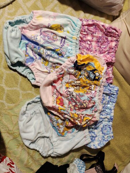 タンス整理品 女の子 ショーツ まとめ売り 今だけ!!