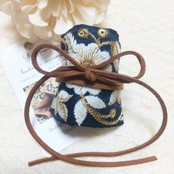 インド刺繍リボンポニーフック ラップリボン ネイビー ヘアアクセサリー ハンドメイド