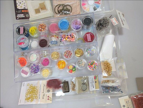 レジン手芸 封入物、金属パーツ、アクセサリーパーツのセット