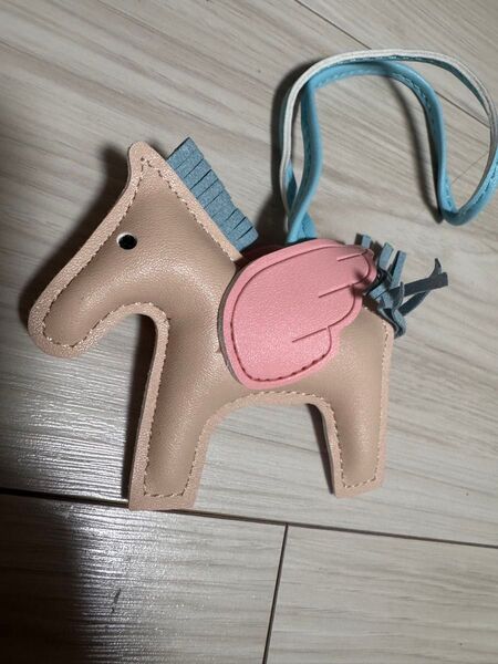 ペガサス チャーム ブラウン PUレザーバッグチャーム ロデオ チャーム 雑貨 馬 翼 新品未使用