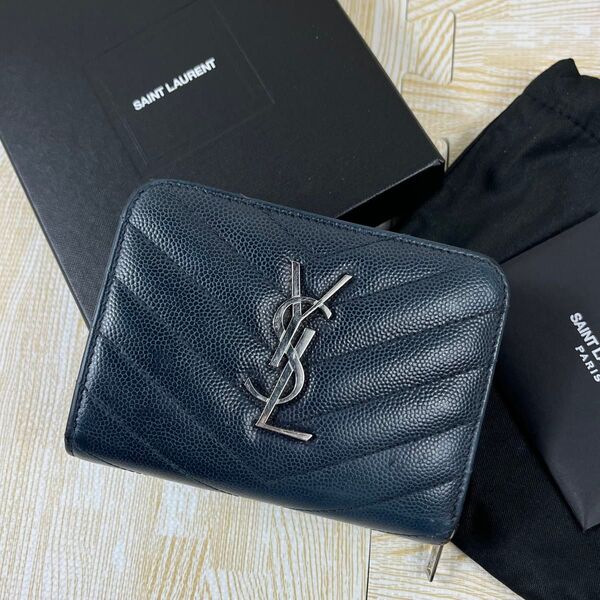 サンローラン saint laurent 2つ折り財布 ネイビー キルティング カサンドラ レザー YSL ウォレット