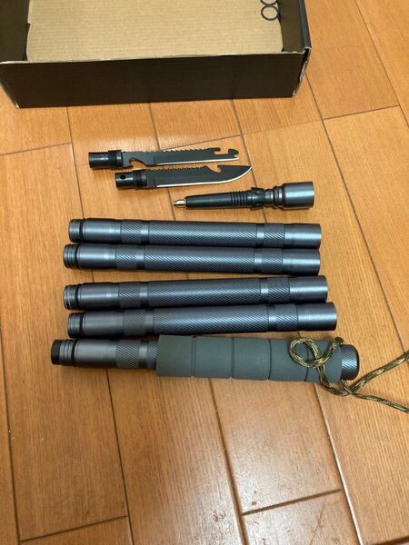 多機能ツール キャンプ アウトドア サバイバルツール MULTI FUNCTION TACTICAL TREKKING POLE
