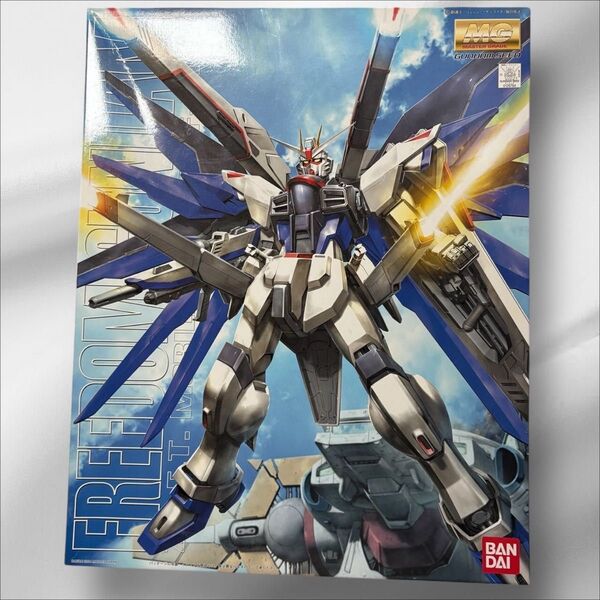 新品 希少 レア MG 1/100 ZGMF-X10A フリーダムガンダム (機動戦士ガンダム プラモデル バンダイ