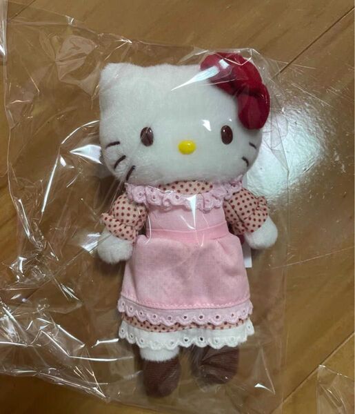 ハローキティ展 50周年 限定 ぬいぐるみ マスコットホルダー エプロン