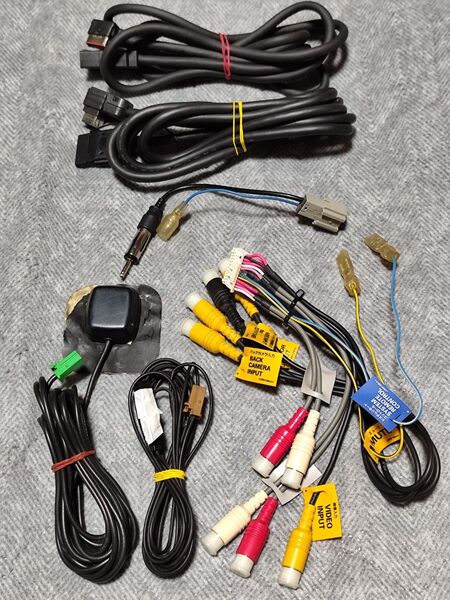 【処分まとめ売り】楽ナビ carrozzeria カロッツェリア カーナビ 配線 ケーブルセット GPS 地デジワンセグアンテナ等