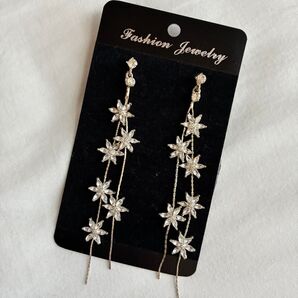 結婚式 ウエディング 花モチーフ ロングピアス シルバー