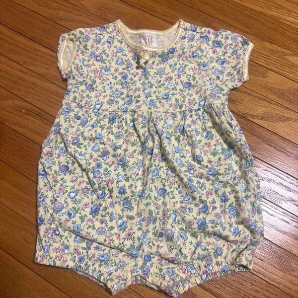 GAP ベビー服 ロンパ花柄 60サイズ
