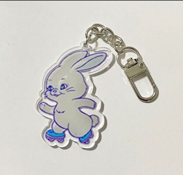 NewJeans TOKKI アクリルキーホルダー 白色
