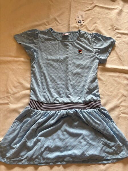《新品タグ付き》FILA テニス ワンピース 水色 Mサイズ未使用
