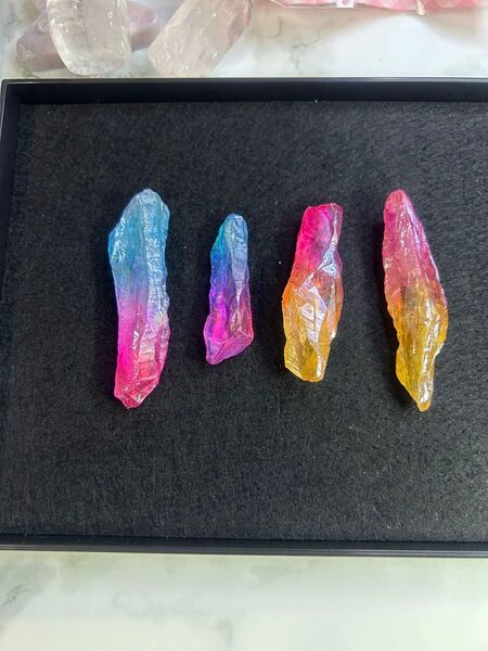 4個セット オーロラクリスタルポイント レインボー マルチカラー水晶