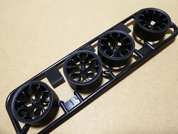 ミニ四駆 ペラタイヤ スーパーハード 中径 Yスポーク強化ホイール付き