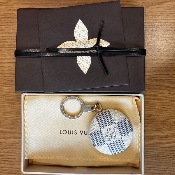 LOUIS VUITTON ルイヴィトン ダミエ M65989 アストロピル キーリング キーホルダー