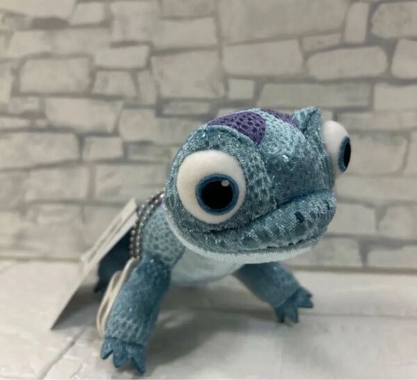 新品 ディズニー 肩のせ サラマンダー くっつき ぬいぐるみ アナと雪の女王 アナ雪