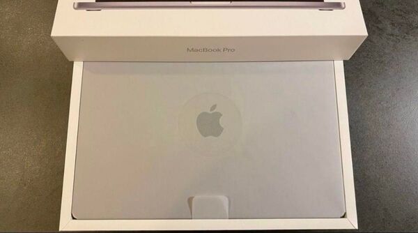 MacBookPro 16インチM2 初期設定のみ実行品 新品同様美品 3年保証