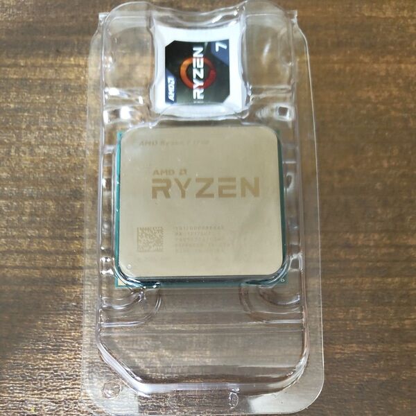 AMD Ryzen 7 1700 3.0GHz Base / 3.7GHz Precision Boost