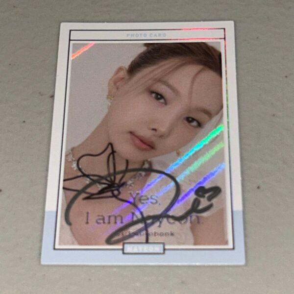 TWICE ナヨン 直筆サイン「Yes I am Nayeon」予約特典フォトカード