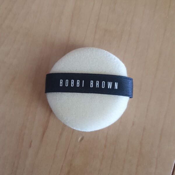 未使用に近い BOBBI BROWN☆パウダーパフ
