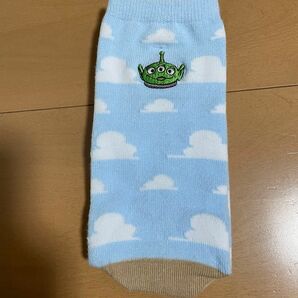 新品タグ付き Disney リトルグリーメン 靴下 23-25