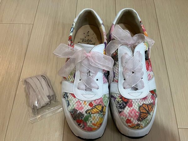 Finn Comfort シューズ 花柄 蝶々 24センチくらい フィンコンフォート スニーカー