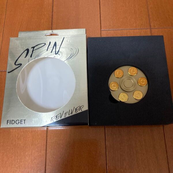 SPIN FIDGET REVOLVER ハンドスピナー ゴールド