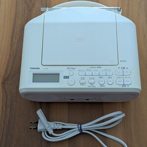 TOSHIBA ポータブル CDプレーヤー TY-C160