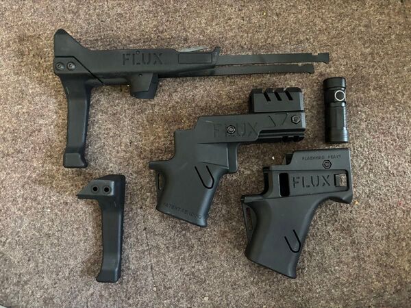 FLUX BRACE グロック ストック グリップ g17専用 エアガン 5件セット 新品未使用 東京マルイ使用可