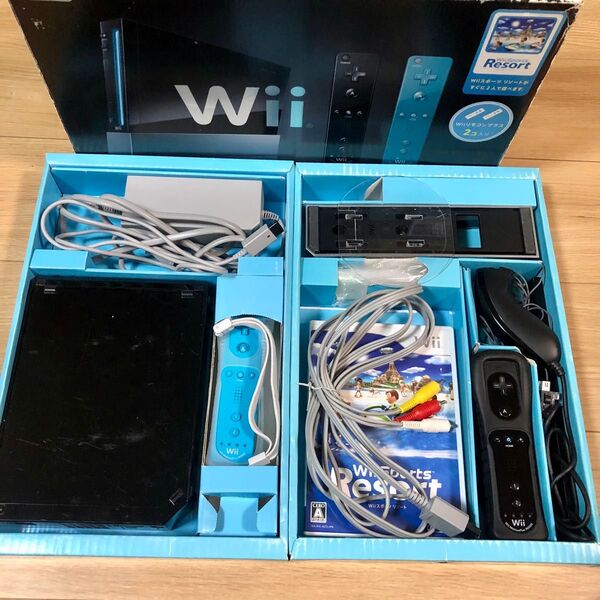 Wii 本体(ブラック)+Wiiスポーツリゾート+Wiiモーションプラス2個付き フルセット