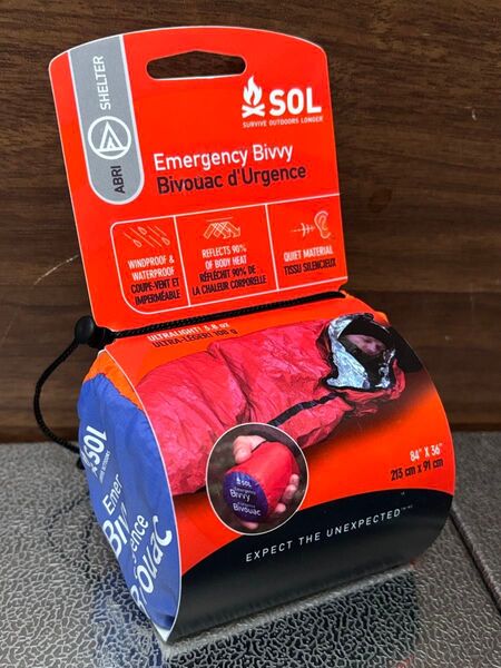 SOL(ソル) ヒートシート エマージェンシー ヴィヴィ 1人用 0140-1138 寝袋 登山 マミー型
