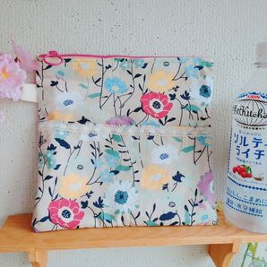 20㌢ ファスナーポーチ花柄 ハンドメイド 通帳入れなどに