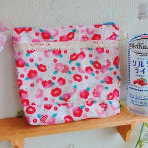 20㌢ファスナーポーチマチあり 椿とうさぎ ハンドメイド ファスナーポーチ