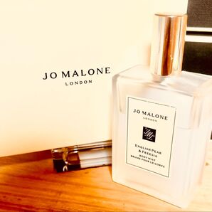 Jo Malone London イングリッシュペアフリージア ボディ化粧水コロン