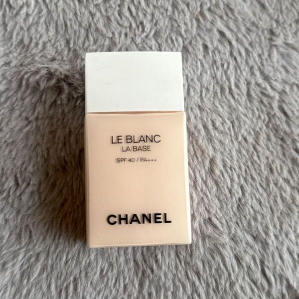 CHANEL ル ブラン ラ バーズ ロゼ 40PA+++ 【メイクアップベース】 化粧下地