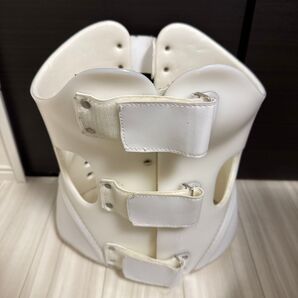 医療用 の 硬性 コルセット