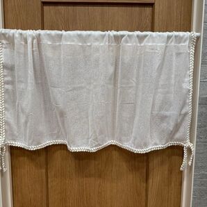 【ニトリ】カフェカーテン ナチュラル オフホワイト 【DAISO】突っ張り棒 付