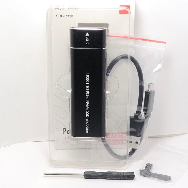 NVMe SSD外付けアルミケース USB3.1→M.2 SSD/Realtekチップ USB Type-Aケーブル付