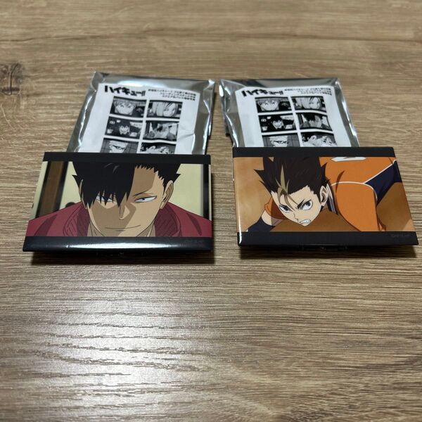 劇場版ハイキュー ゴミ捨て場の決戦 トレーディングスタンド付き スクエア缶バッジ場面写真