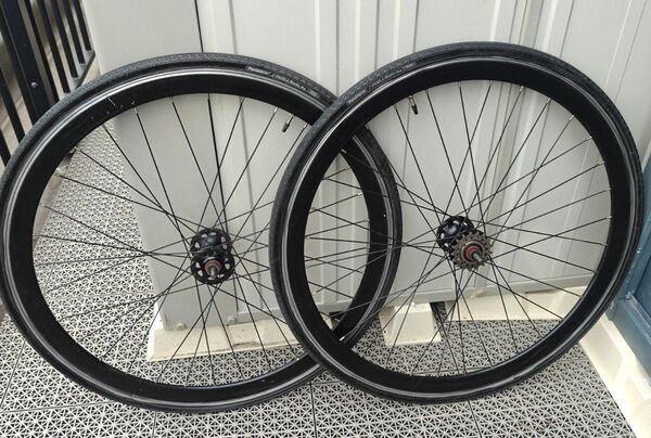 eighthinch 自転車ホイール 固定ギア付き LeaderBike725