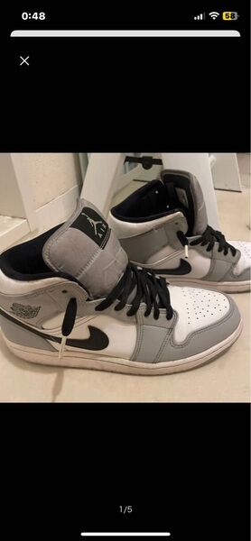 NIKE AIR JORDAN 1 MID グレー/ホワイト/ブラック スニーカー