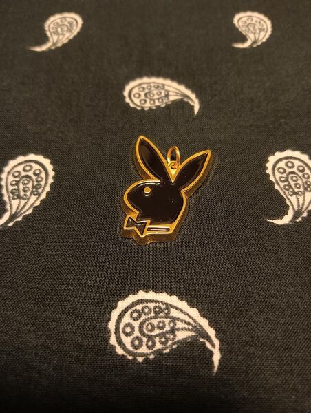 ブラック×ゴールド! プレイボーイ ペンダントトップ playboy ヒップホップ ストリート